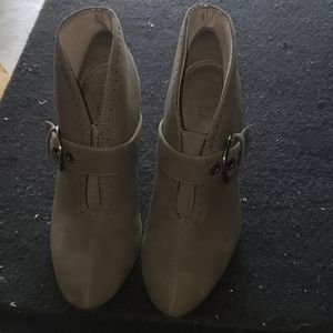 Women's Shoes